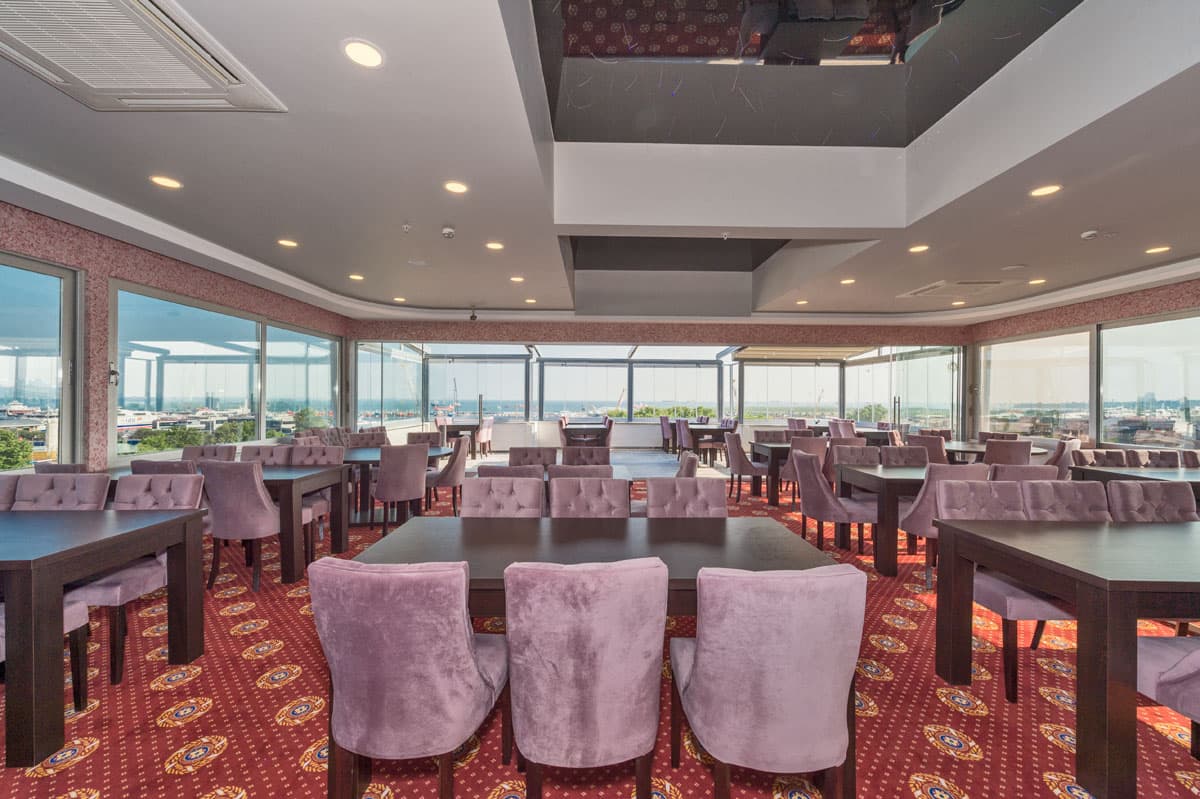 Manzaralı restoran